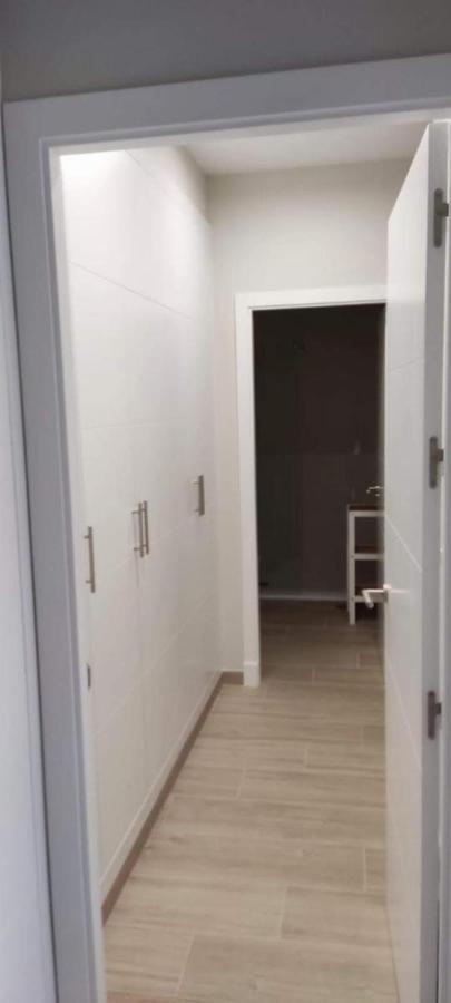 Guesting Hospital Apartment Cadiz Bagian luar foto